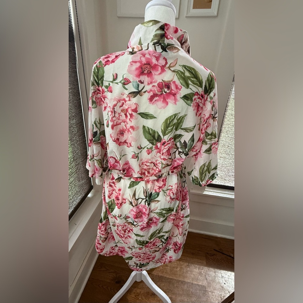 Show Me Your Mumu. Brie Robe in Garden. O/S. - Picture 7 of 8